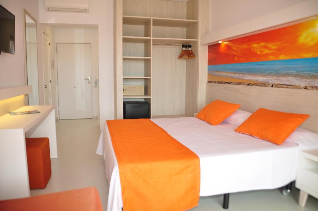 Booking.com: Hotel Arenas de Son Bou , Son Bou, España - 147 ...