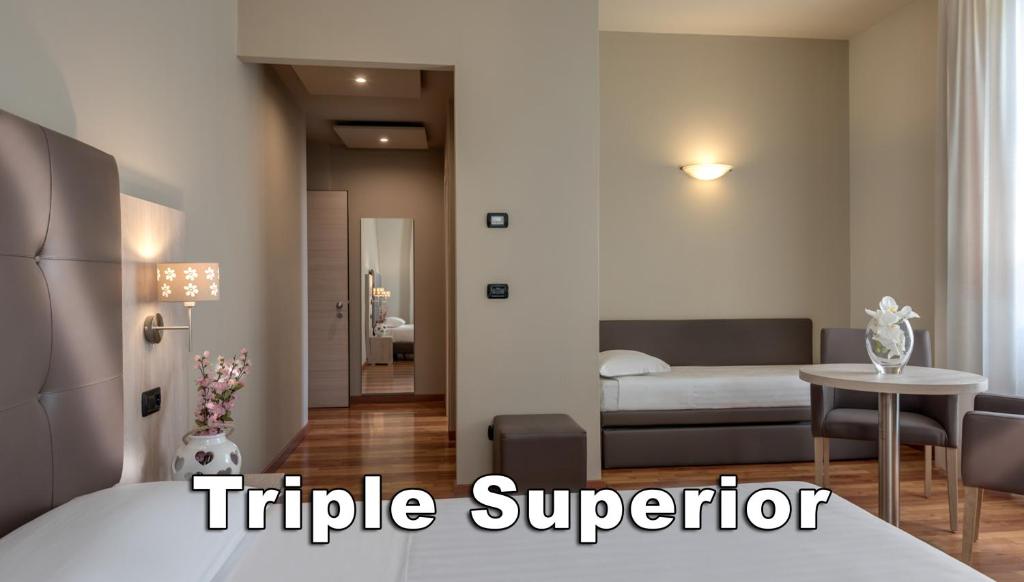 Hotel Boston - Superior Triple Room