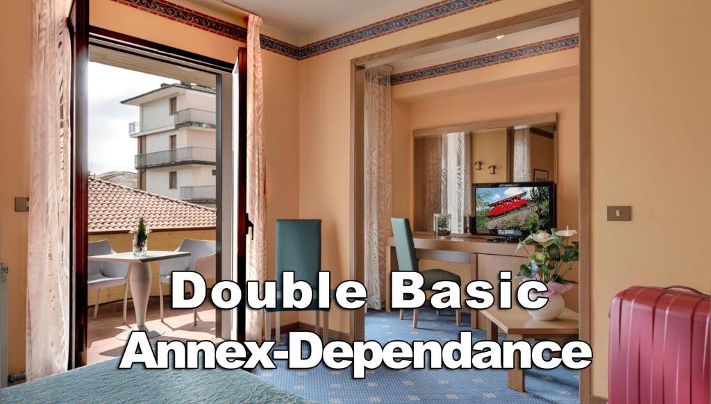 Hotel Boston - Basic Double Room With Balcony - Annex