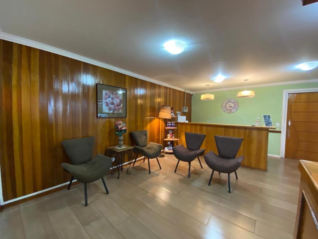  Hotel Parque das Flores