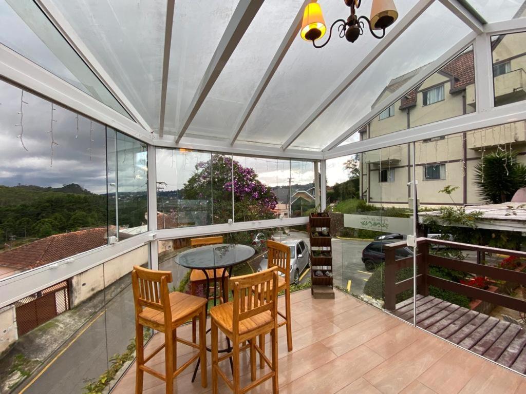  Hotel Parque das Flores