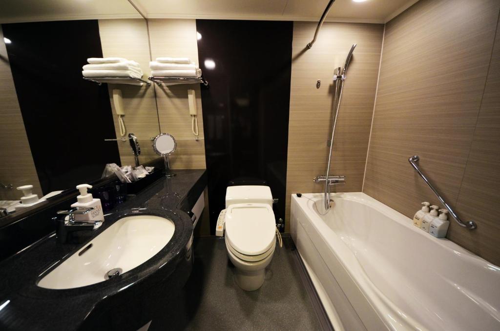 Koupelna v ubytování Hotel Metropolitan Edmont Tokyo