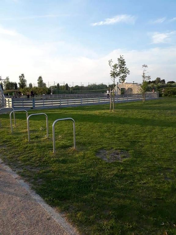 Fotografie z fotogalerie ubytování Luxueuze stacaravan in Bredene met eigen terras en tuintje (425) v destinaci Bredene