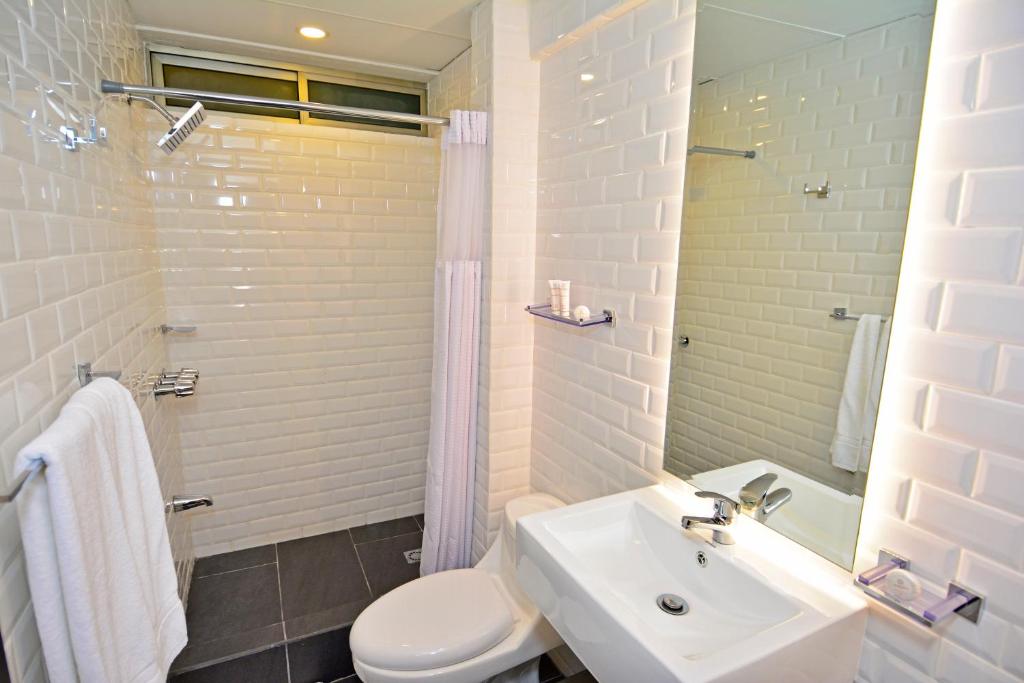 Koupelna v ubytování Auténtico Hotel