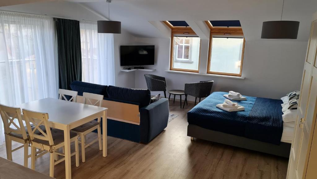 Chopina 29 Sopot Apartments - King Studio With Sofa Bed