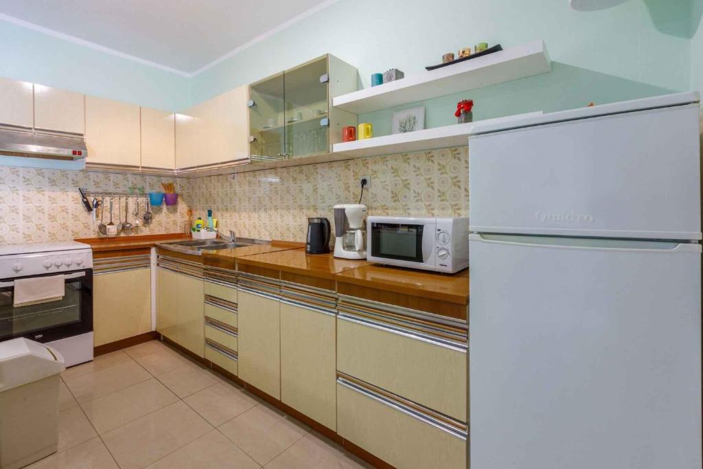 Kuchyňa alebo kuchynka v ubytovaní Apartment in Crikvenica 39156