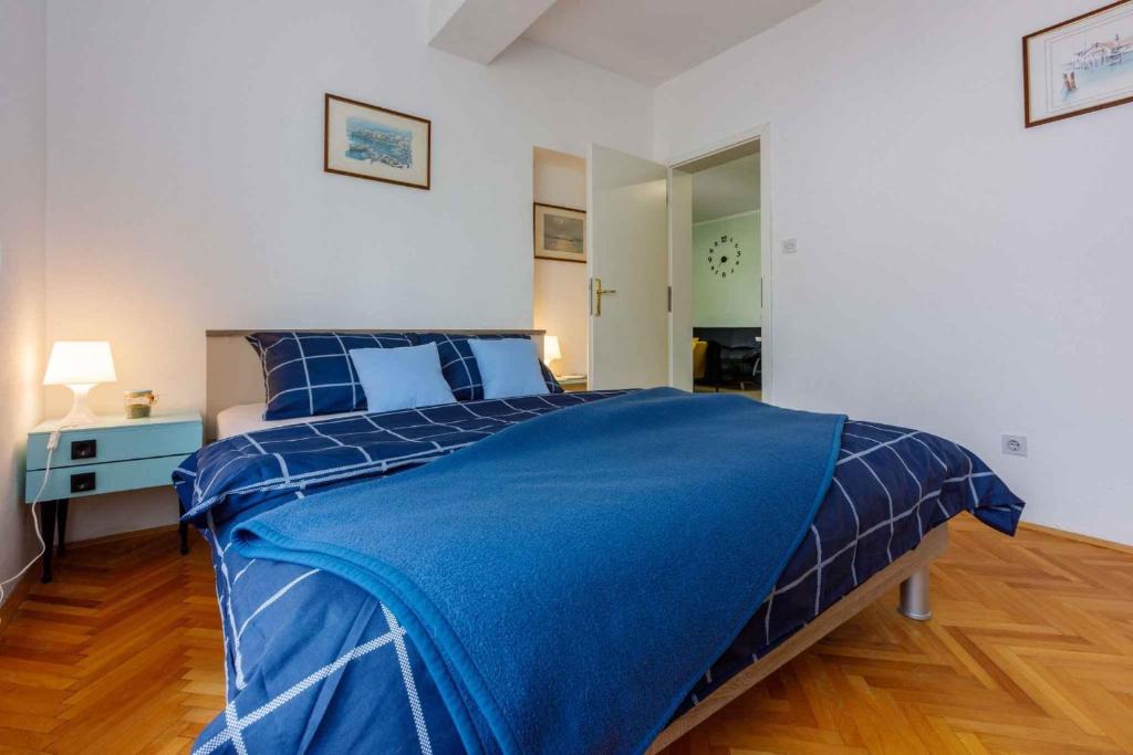 Posteľ alebo postele v izbe v ubytovaní Apartment in Crikvenica 39156