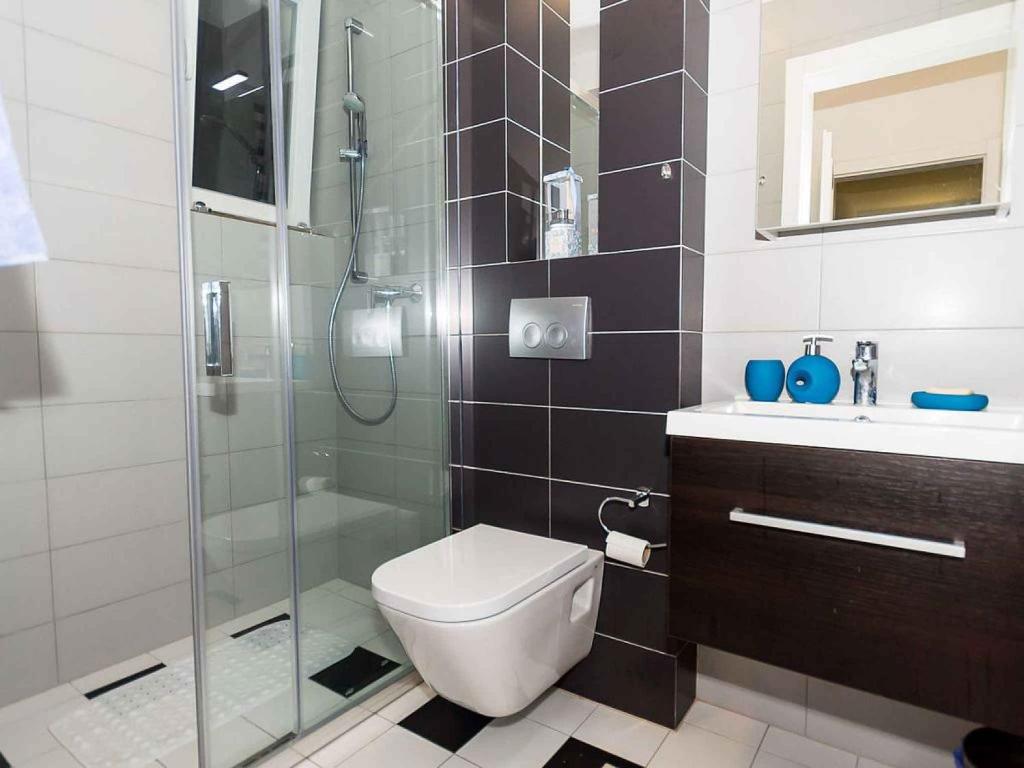 Kúpeľňa v ubytovaní Apartment in Njivice/Insel Krk 35106