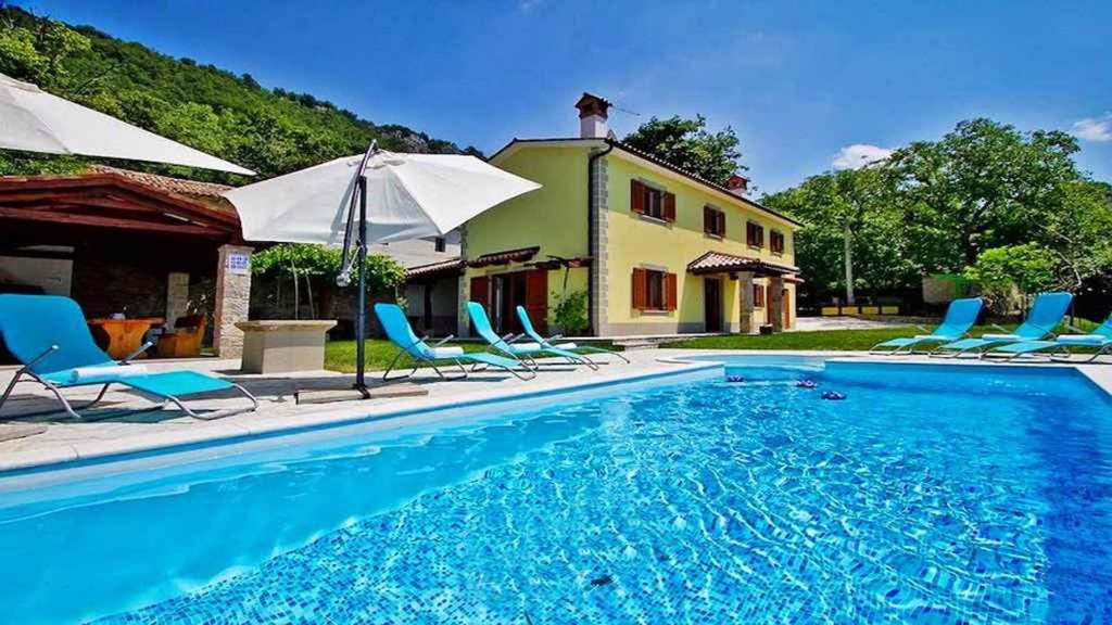 Fotografie z fotogalerie ubytování Holiday home in Lupoglav/Istrien 27295 v destinaci Lupoglav