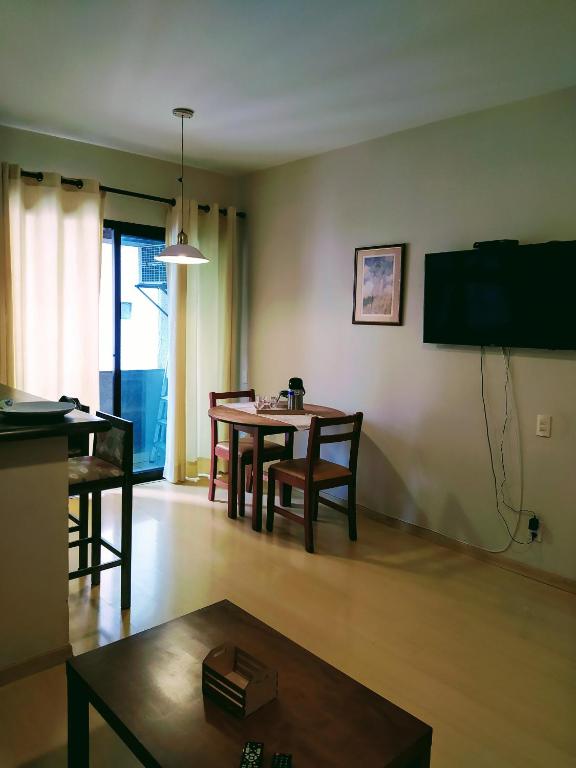  Flat em Moema quarto sala cozinha área de serviço