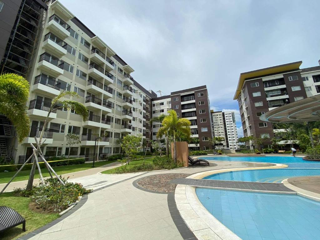 Bazén v ubytování Avida Atria Khalexa's Place Iloilo nebo v jeho okolí