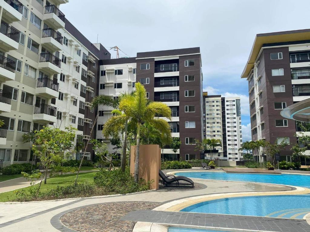 Bazén v ubytování Avida Atria Khalexa's Place Iloilo nebo v jeho okolí
