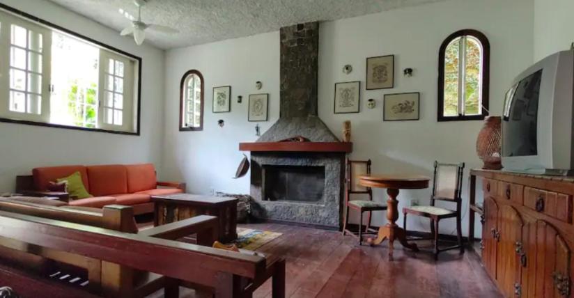  Casa em Itaipava Perfeita para Grupos e Familiares