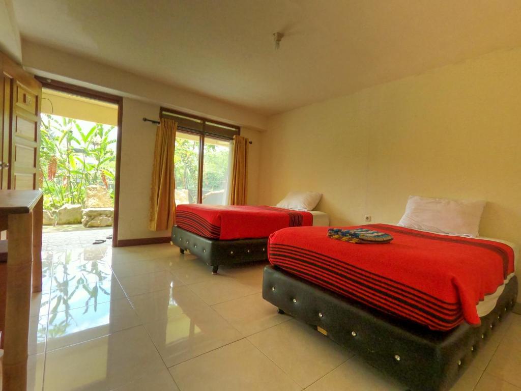 PIAS POPPIES HOTEL - 5