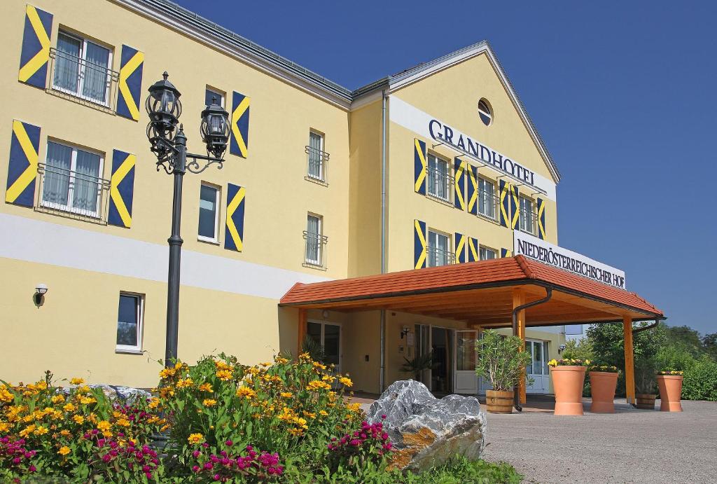 Budova, kde se hotel nachází