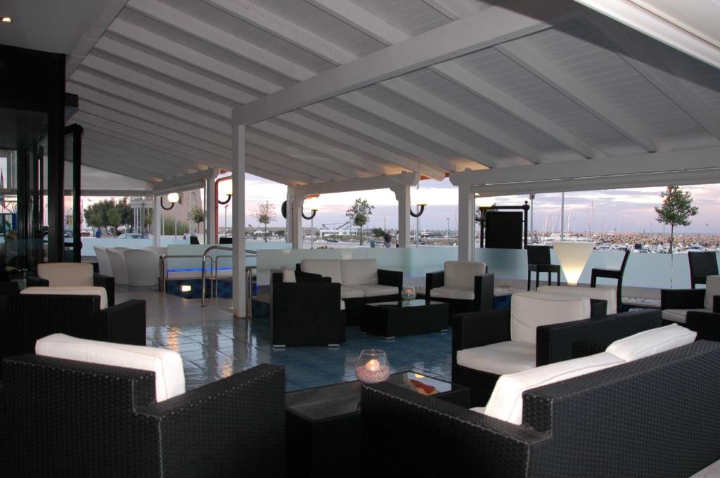 Restaurace v ubytování Hotel Côte D'Est