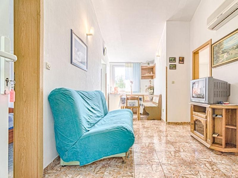 Zdjęcie z galerii obiektu Apartment in Medulin with Terrace, Air conditioning, Wi-Fi (4634-6) w Medulinie