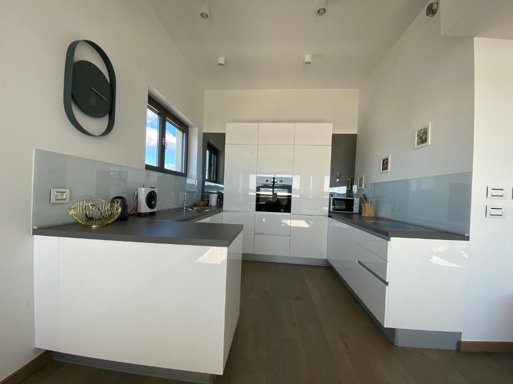 The View Luxury Residence with Pool - 6