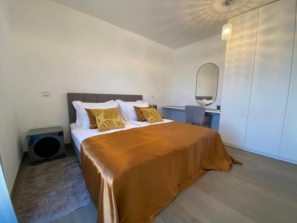 The View Luxury Residence with Pool - 11