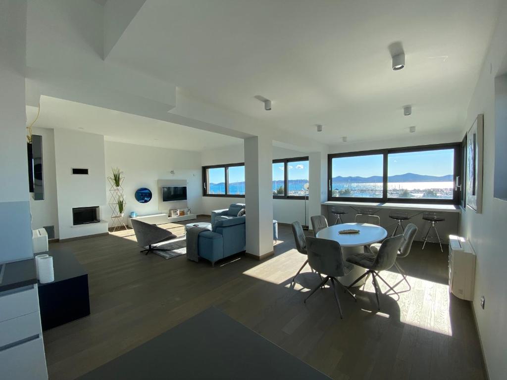 The View Luxury Residence with Pool - 19