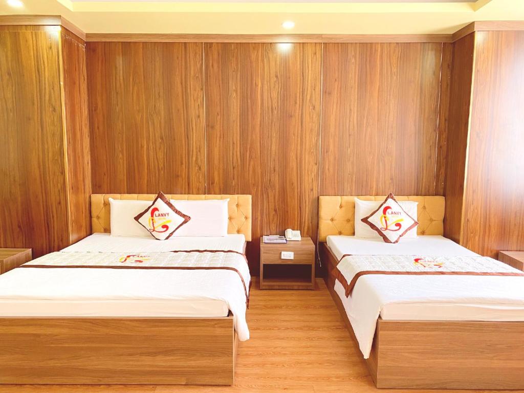 Linh Phuong 8 Hotel - 24 hours stay - Salle Jumelle Supérieure