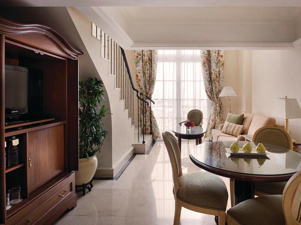 Istumisnurk majutusasutuses Hotel Gran Mahakam