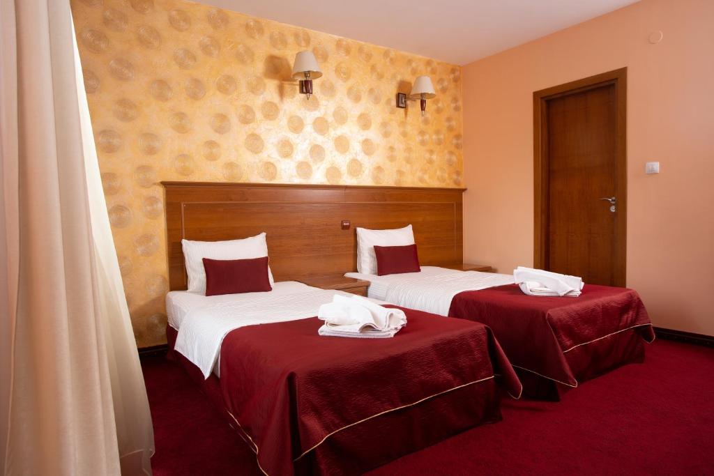 Contessa Hotel - Dwin Room