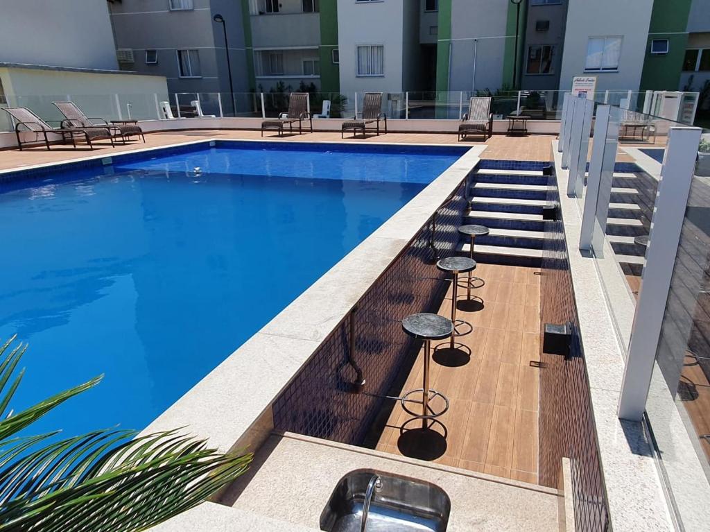  Apto Piçarras com piscina