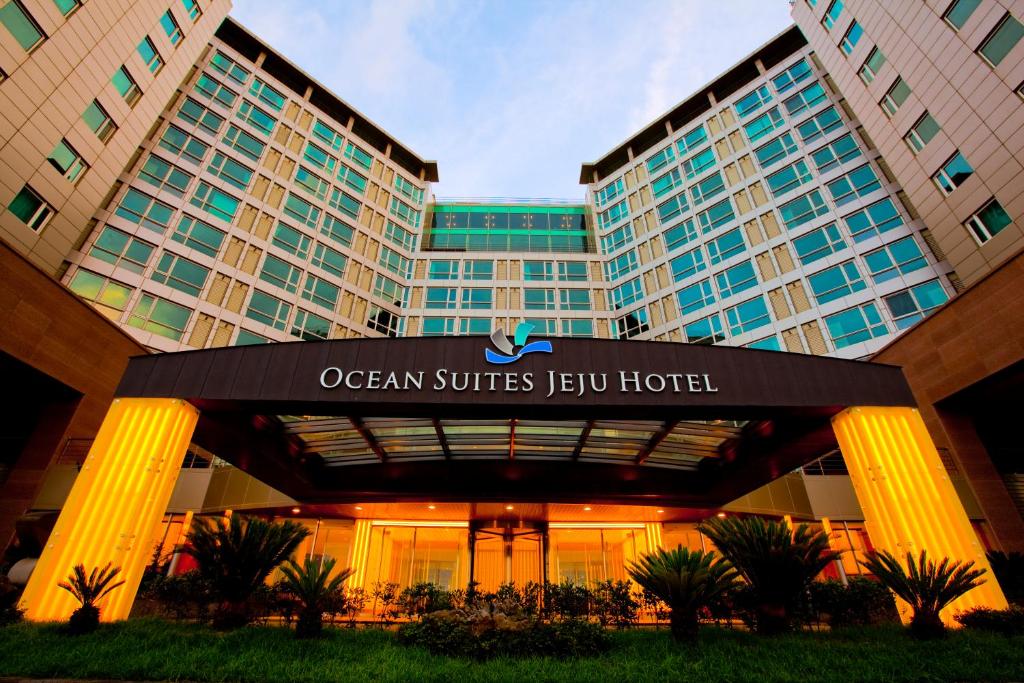 an exterior view of the ocean turtles egypt hotel at Ocean Suites Jeju Hotel in Jeju