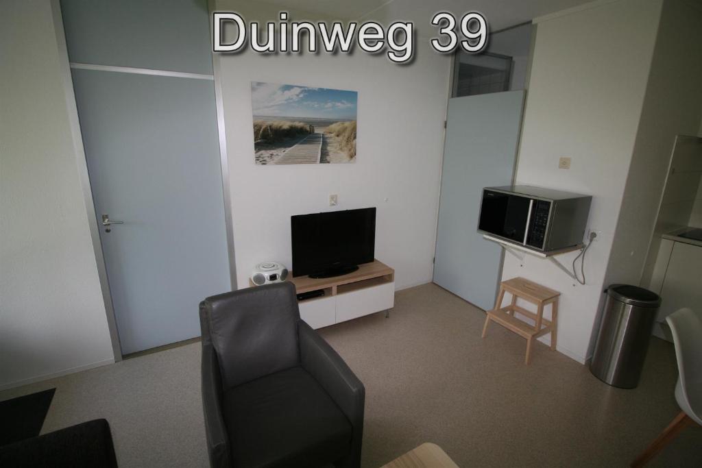 Appartementen Zuiderstrand - Three-Bedroom Apartment