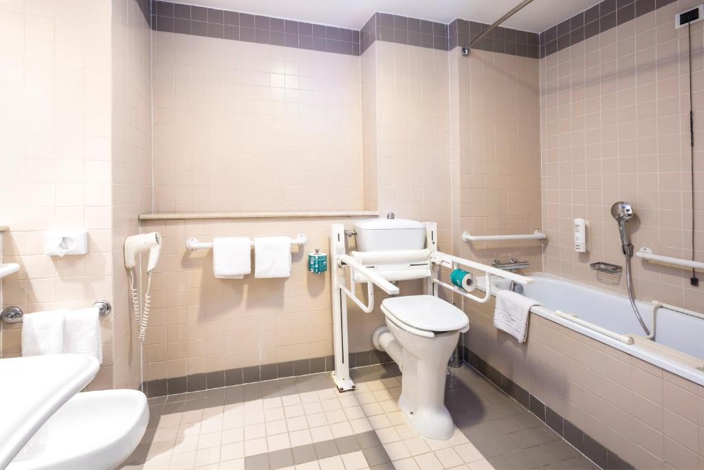 Holiday Inn Naples by IHG - Resim 8