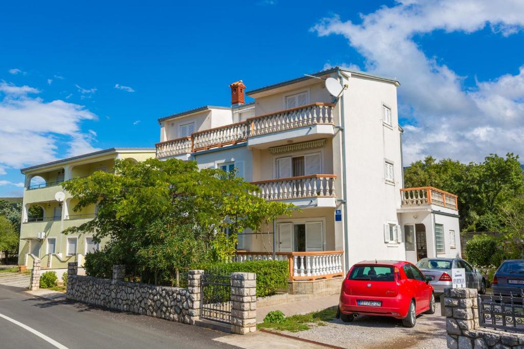 Budova, kde se apartmán nachází