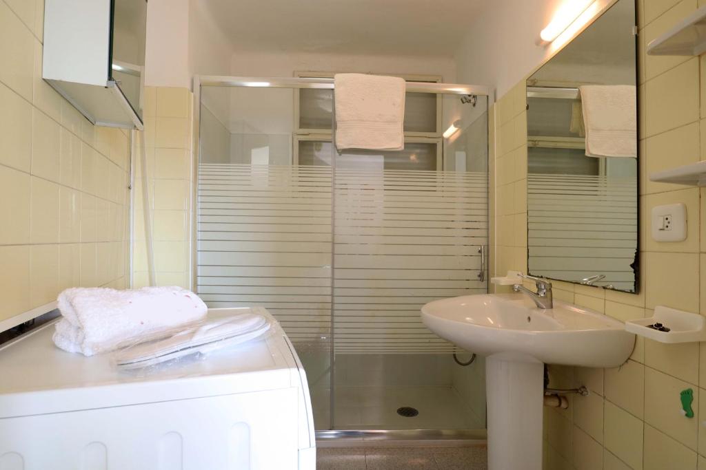 Kúpeľňa v ubytovaní Creu de sant pol, apartamento 2 pax a pocos metros Playa Sant Pol F30066