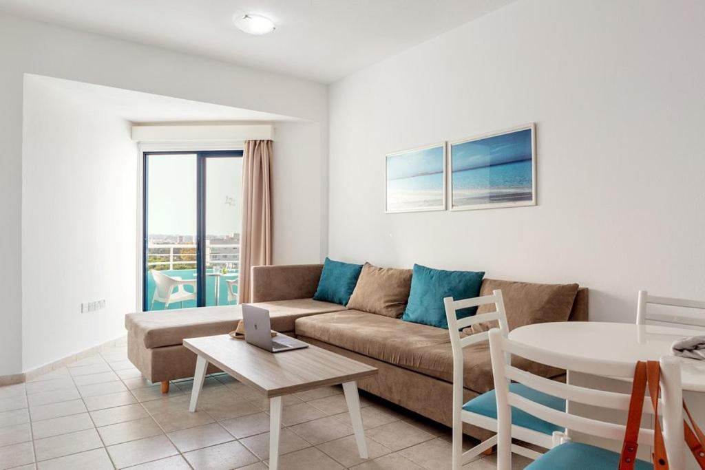 Posezení v ubytování Lantiana Gardens ApartHotel