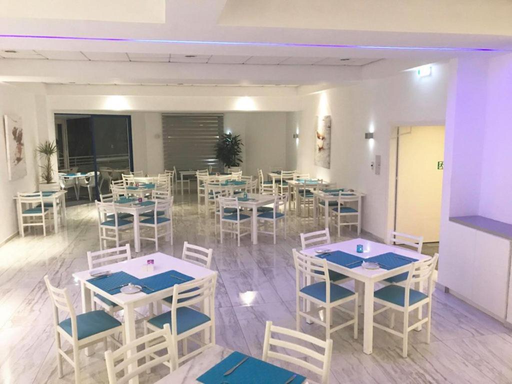 Restaurace v ubytování Lantiana Gardens ApartHotel