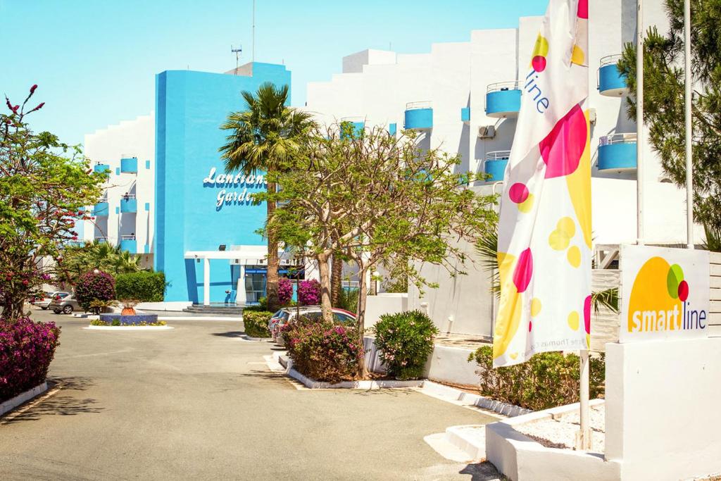 Budova, kde se aparthotel nachází