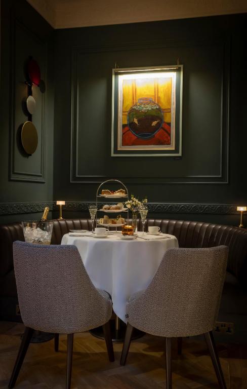 Zona d'estar a Hotel 7, Dublin City Centre