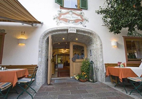 Restaurace v ubytování Gasthof Weberbauer
