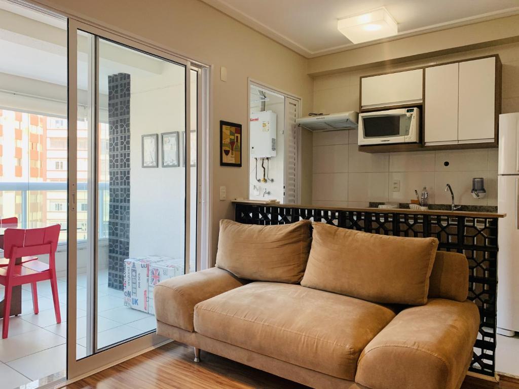  Apartamento a 200 metros da Paulista com AC
