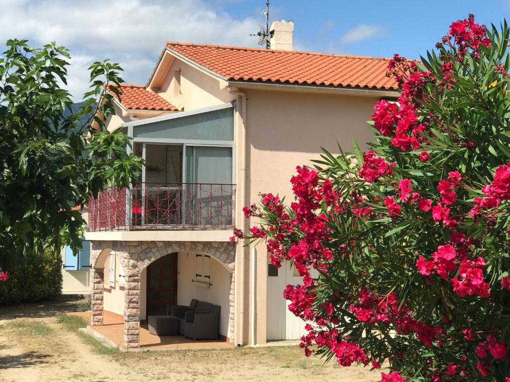 Villa El Canigo - Housity