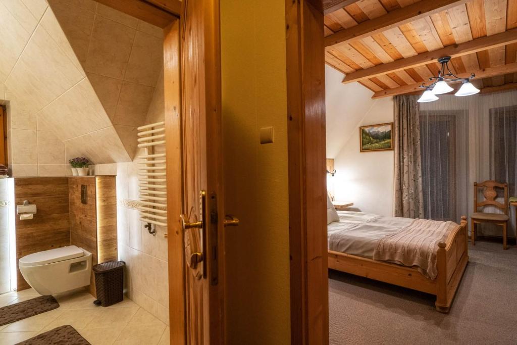 Willa i Domki Pod Reglami - 4