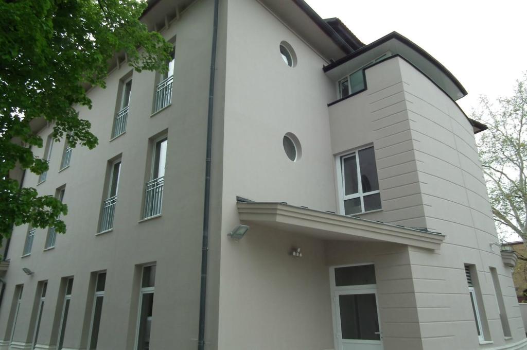 Budova, v ktorej sa hostel nachádza