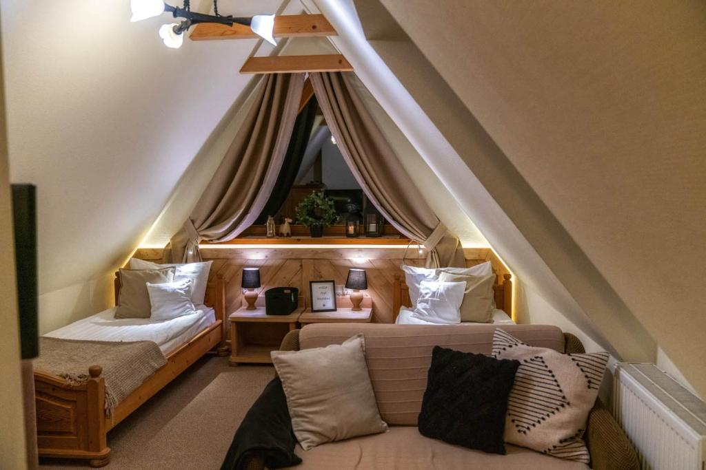 Willa i Domki Pod Reglami - 10