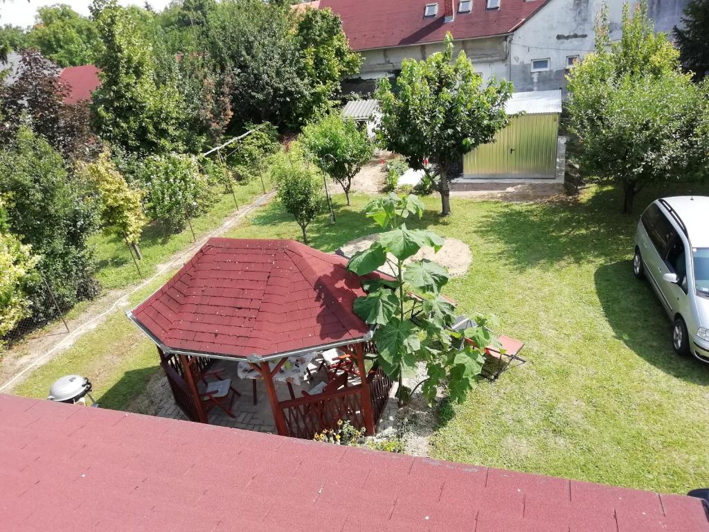 Ogród w obiekcie Krezo Ház