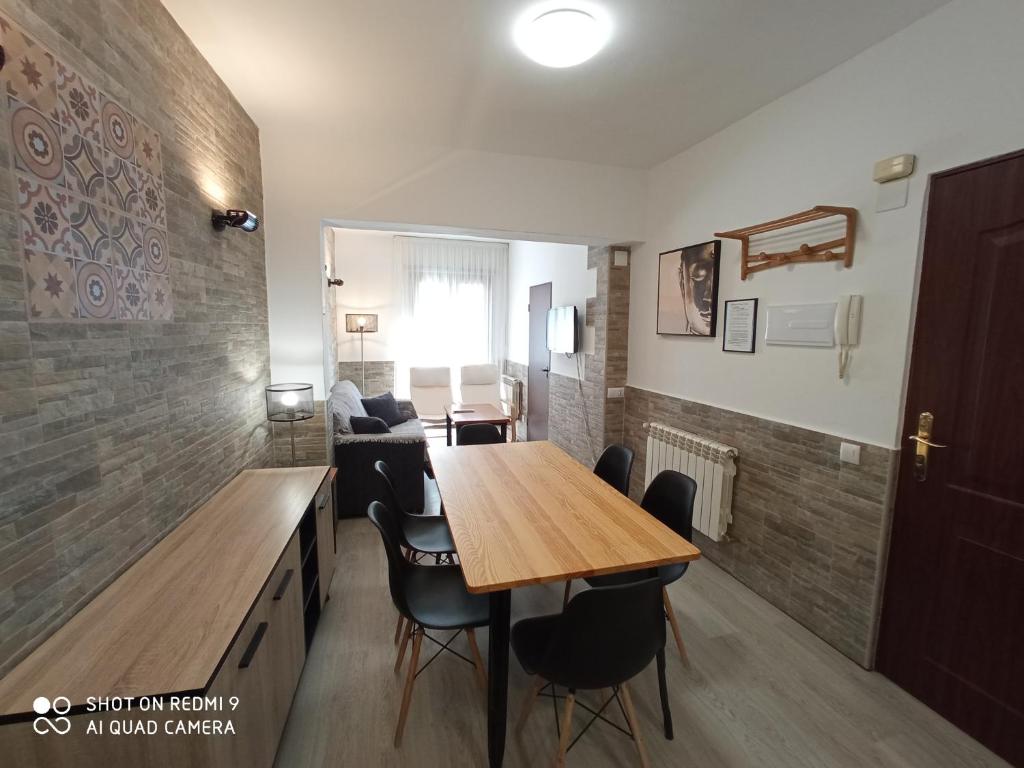 APARTAMENTOS LA CASONA DE EZCARAY CON TERRAZAS y PATIOS ...