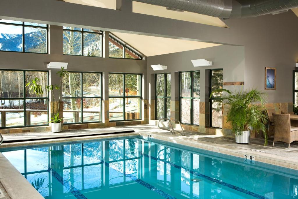 Teton Mountain Lodge and Spa, a Noble House Resort — photo 22