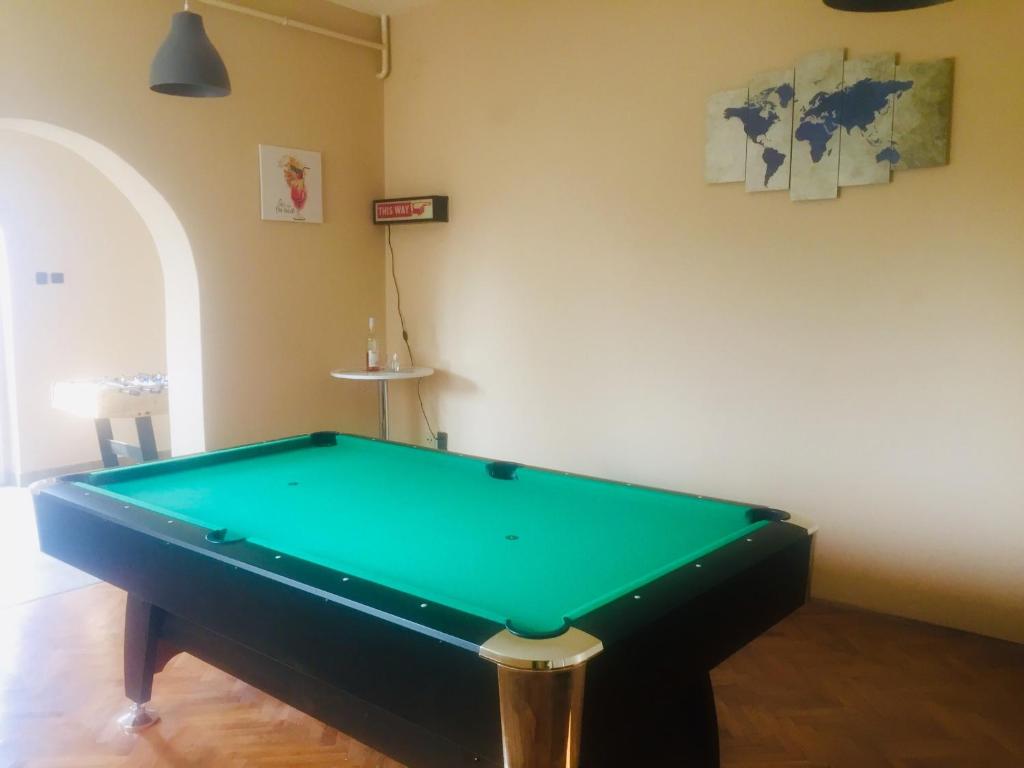 Stół bilardowy w obiekcie Várhegy Vendégház