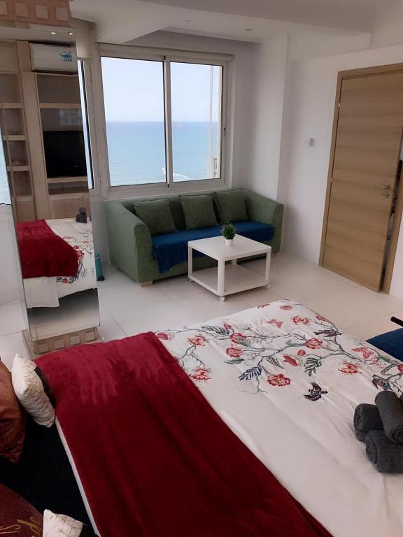 Larnaca Seaview Rooms - Apartamento Con Vista Al Mar