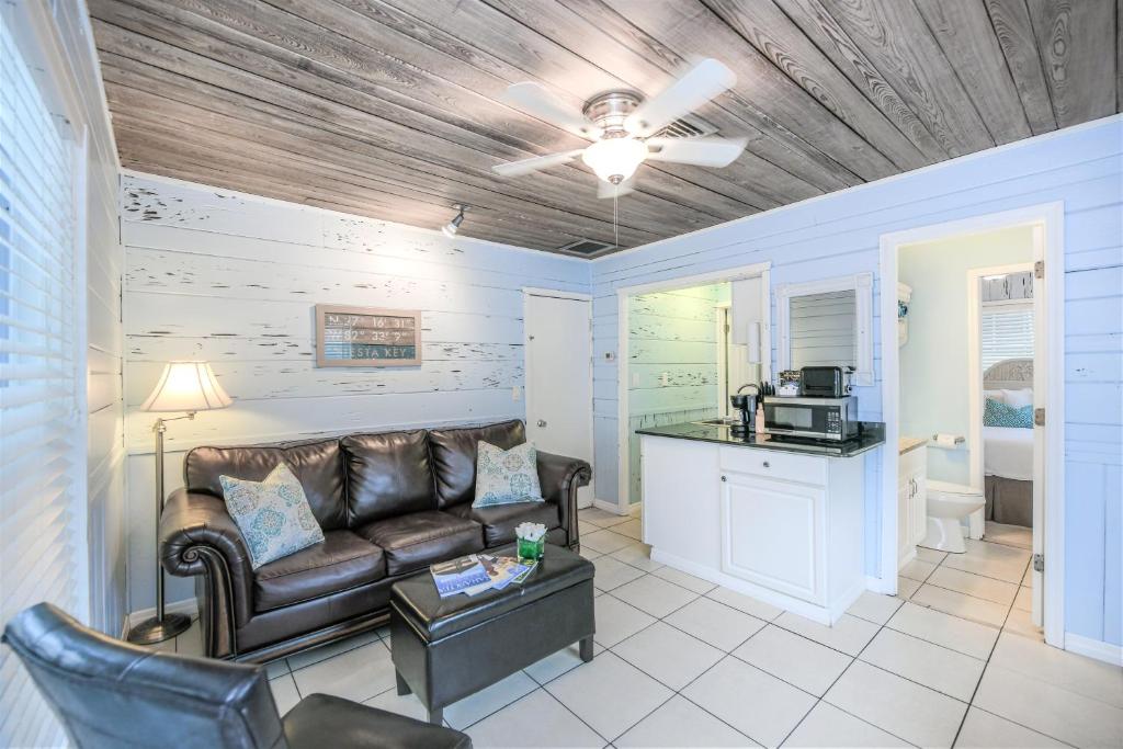 Parrot Beach Cottages, Siesta Key Updated 2024 Prices