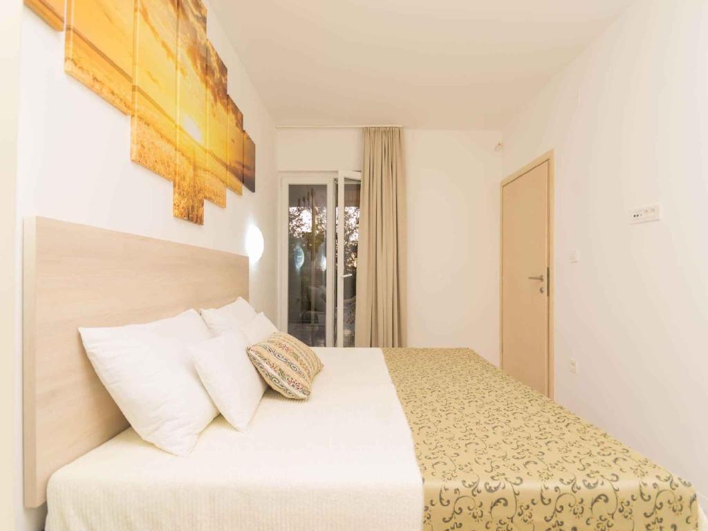 Posteľ alebo postele v izbe v ubytovaní Apartment in Njivice/Insel Krk 33553